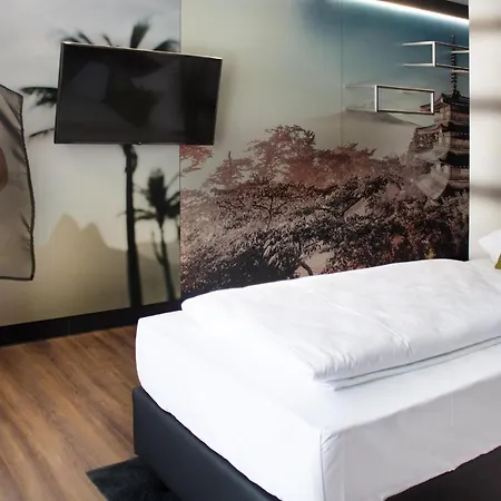 Hbs By Wmm Hotel